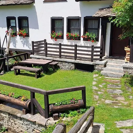Hébergement de vacances авина къща