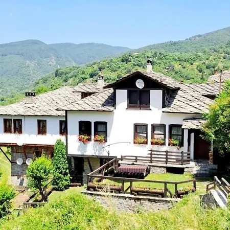 Hébergement de vacances авина къща