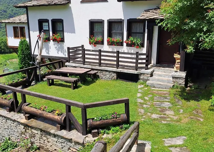 Holiday home авина къща